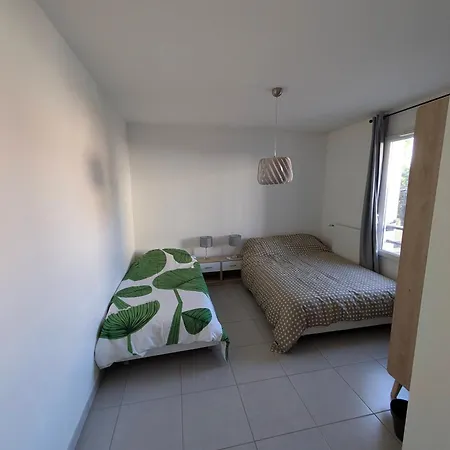 Non-smoking, Modern With Parking, Close To The & Train Апартаменты Кань-сюр-Мер